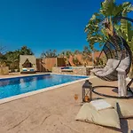 Garden Star Villa *